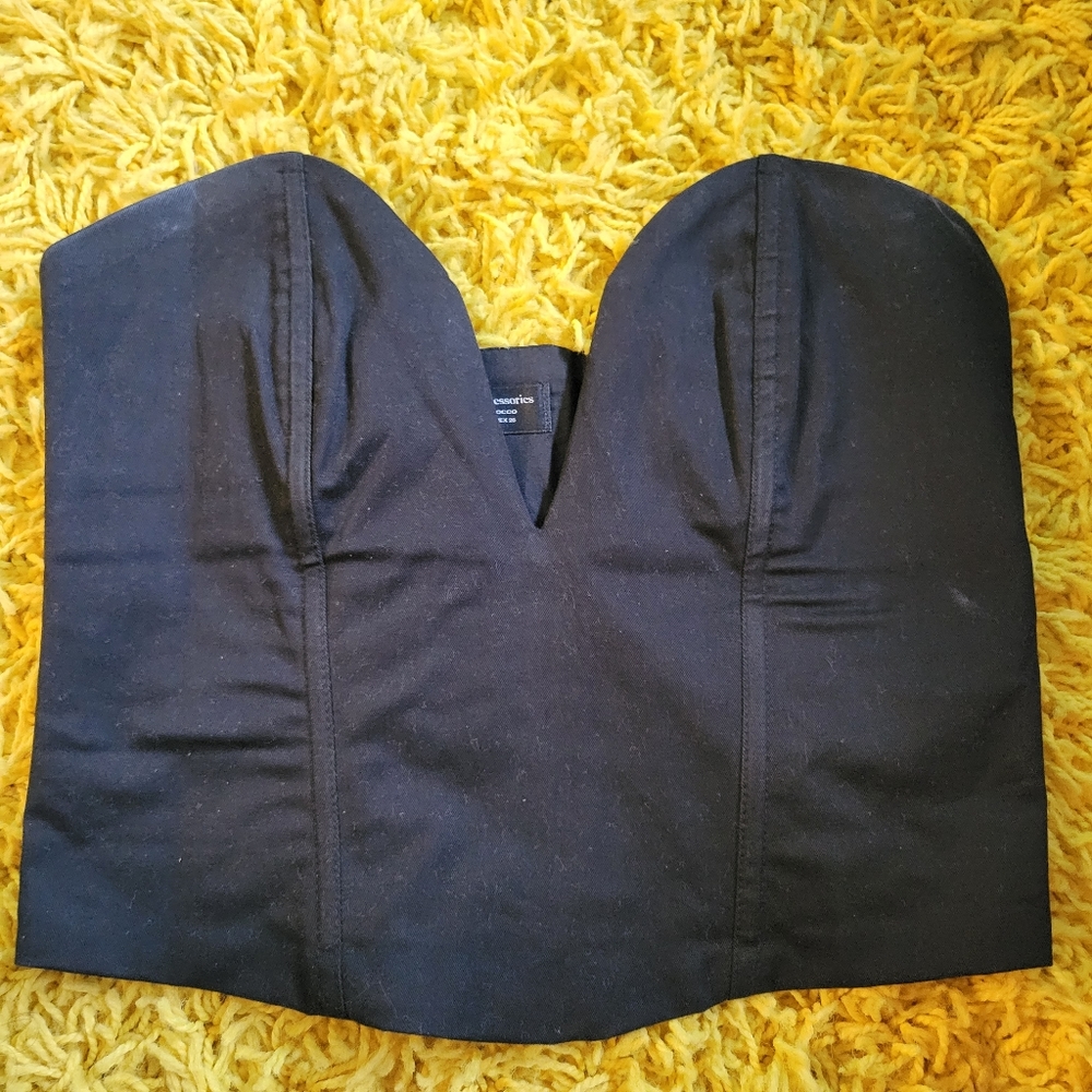 Black bustier